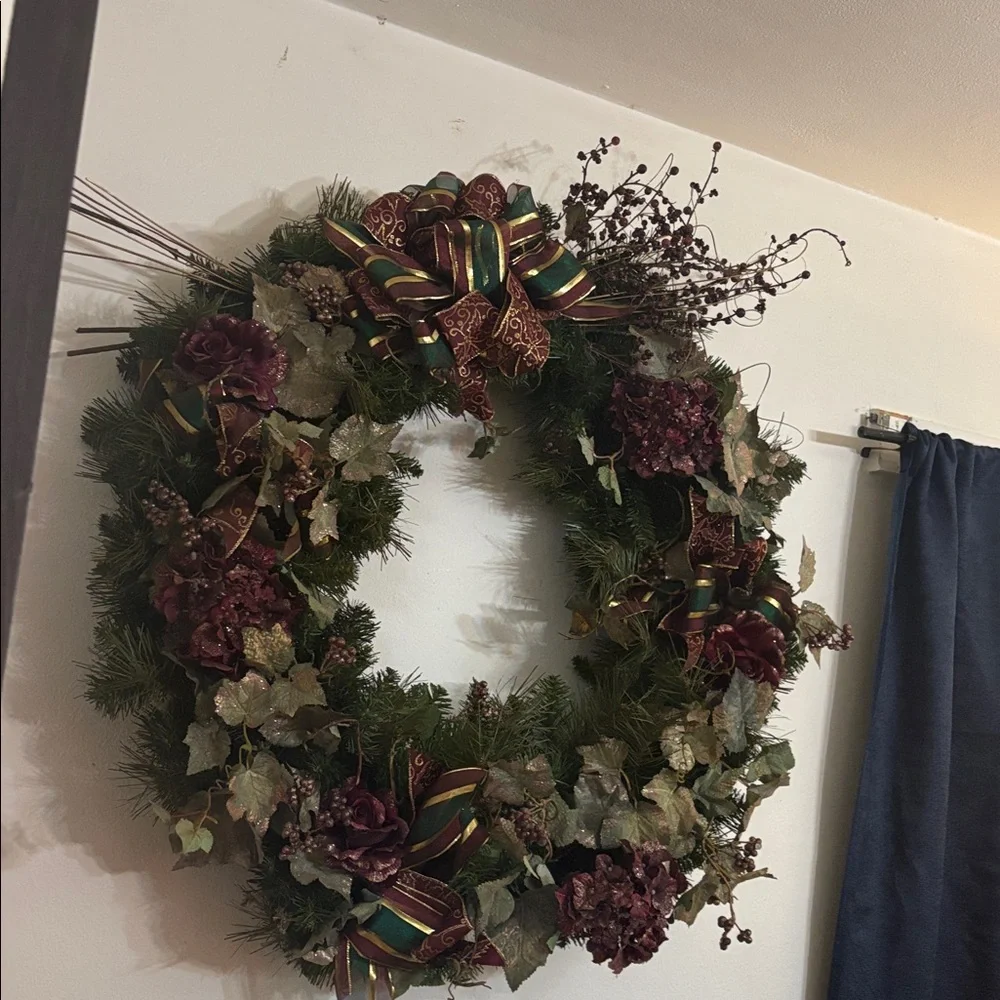 Festive Holiday Wreath with Burgundy Accents